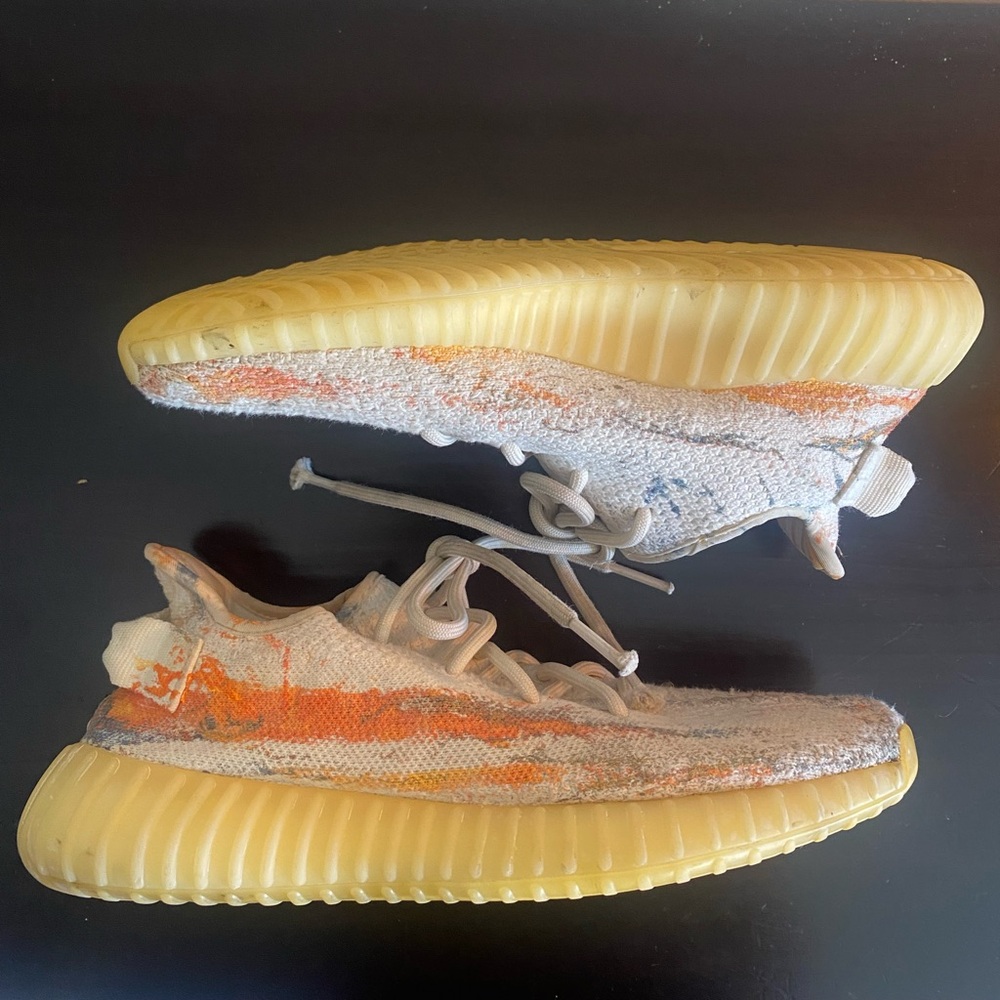 Adidas Yeezy Boost 350 V2 sneakers. Men’s size 8. Tye dye/painted pattern.